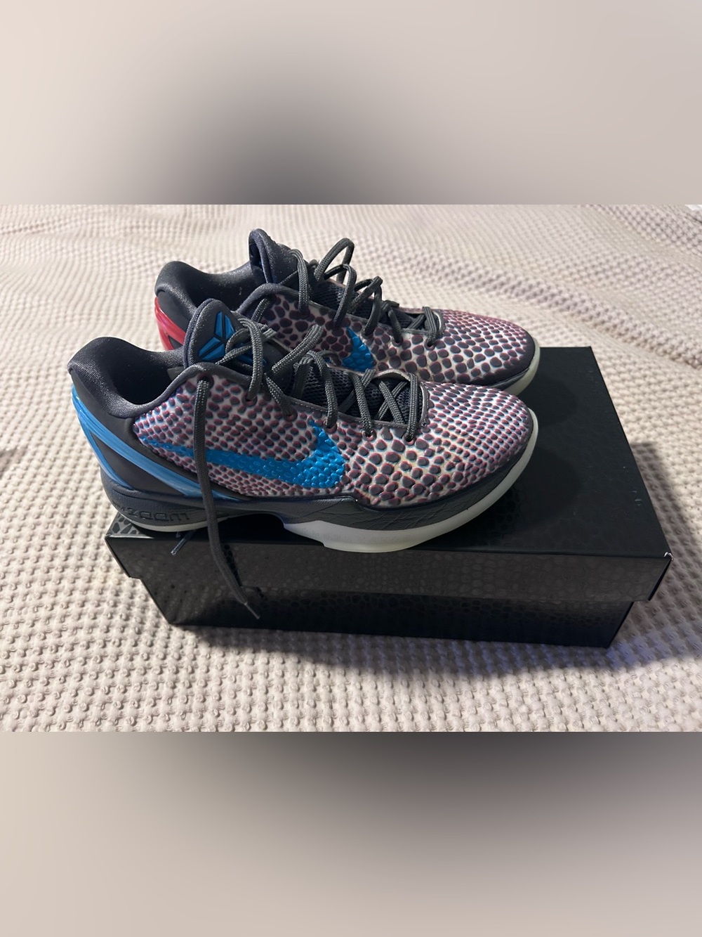 Nike - Kobe 6 Protro 'Hollywood 3D All-Star' 2026 - Picture 4 of 14